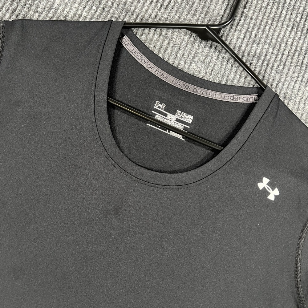 Under Armour Shirt Womens Extra Large HeatGear Fitted‎ Athletic Performance Gym
